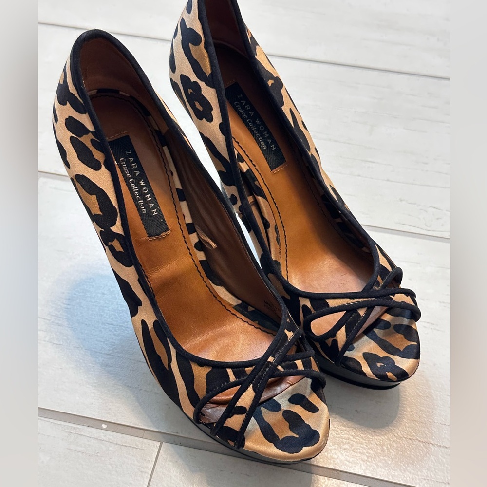 Zara Animal Print Peep Toe Heels - Picture 3 of 9
